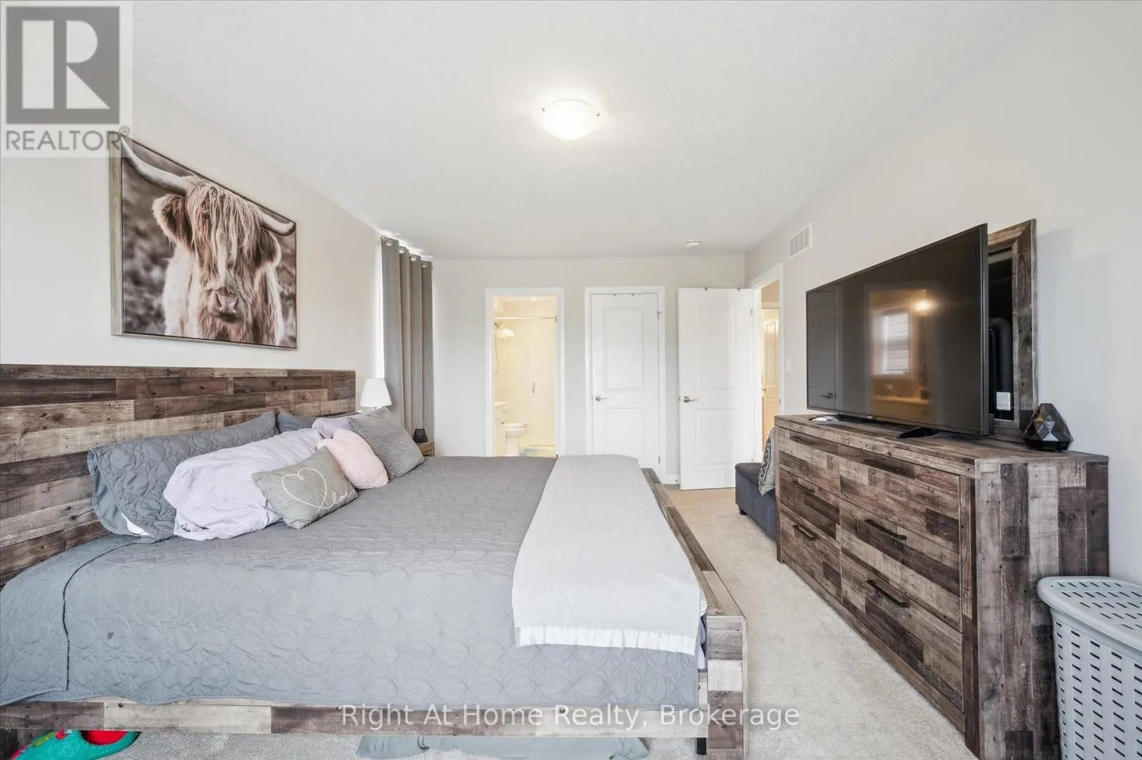 1586 FISCHER-HALLMAN ROAD