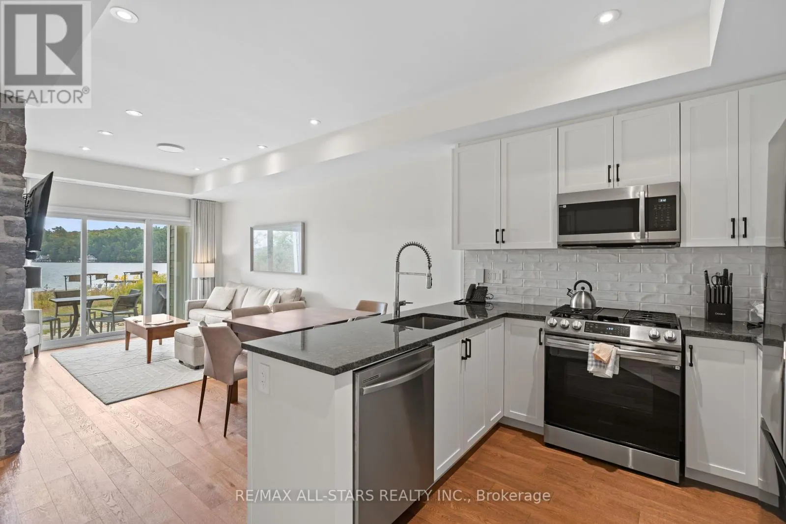 31 - 1869 MUSKOKA ROAD 118, #31