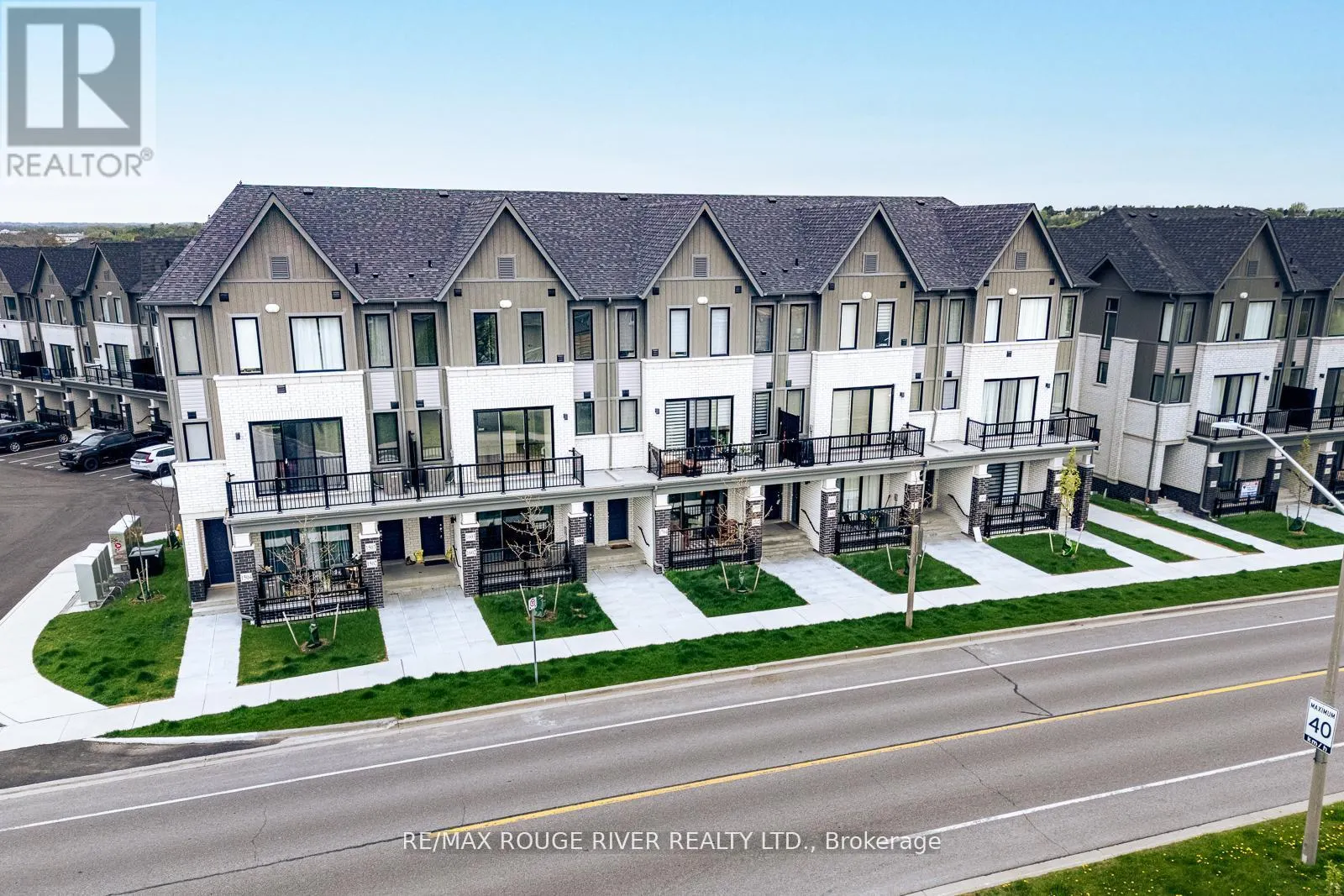 1702 - 160 DENSMORE ROAD, #1702