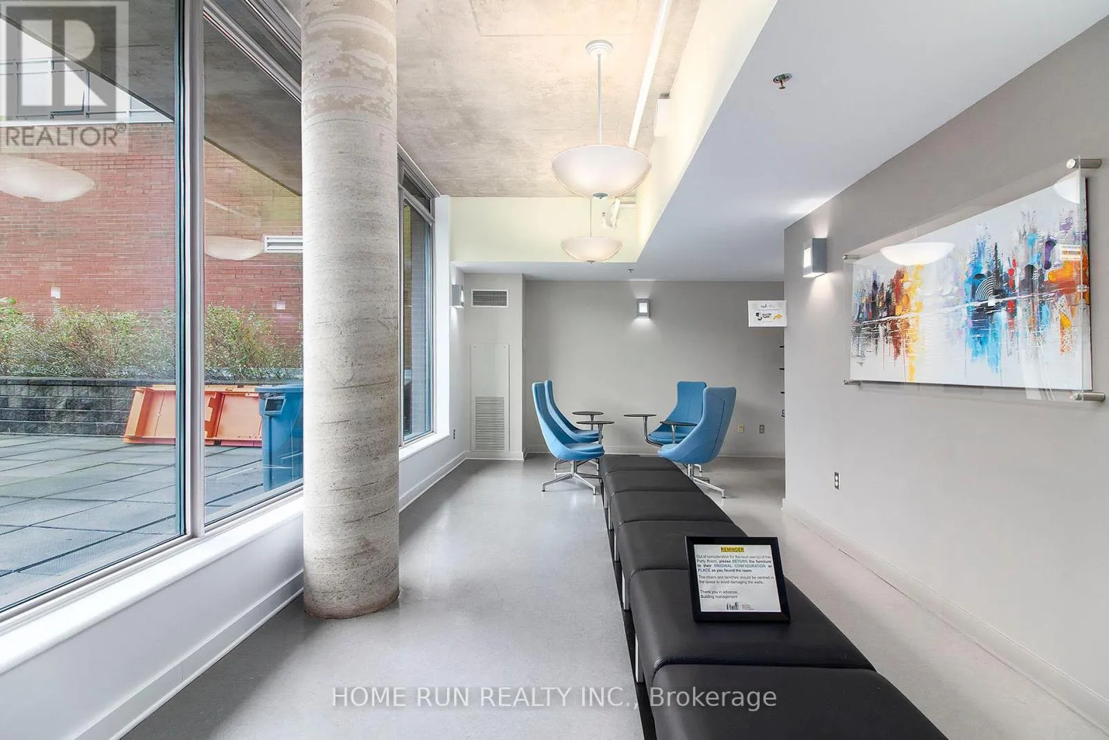 202 - 383 CUMBERLAND STREET