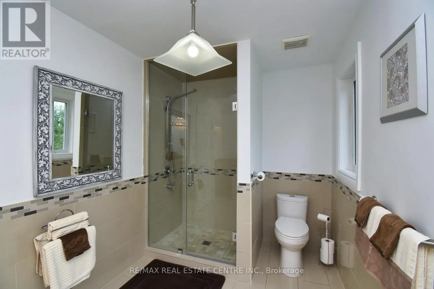 237 HIGHLAND ROAD E