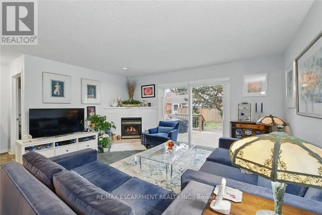 31 - 810 GOLF LINKS ROAD
