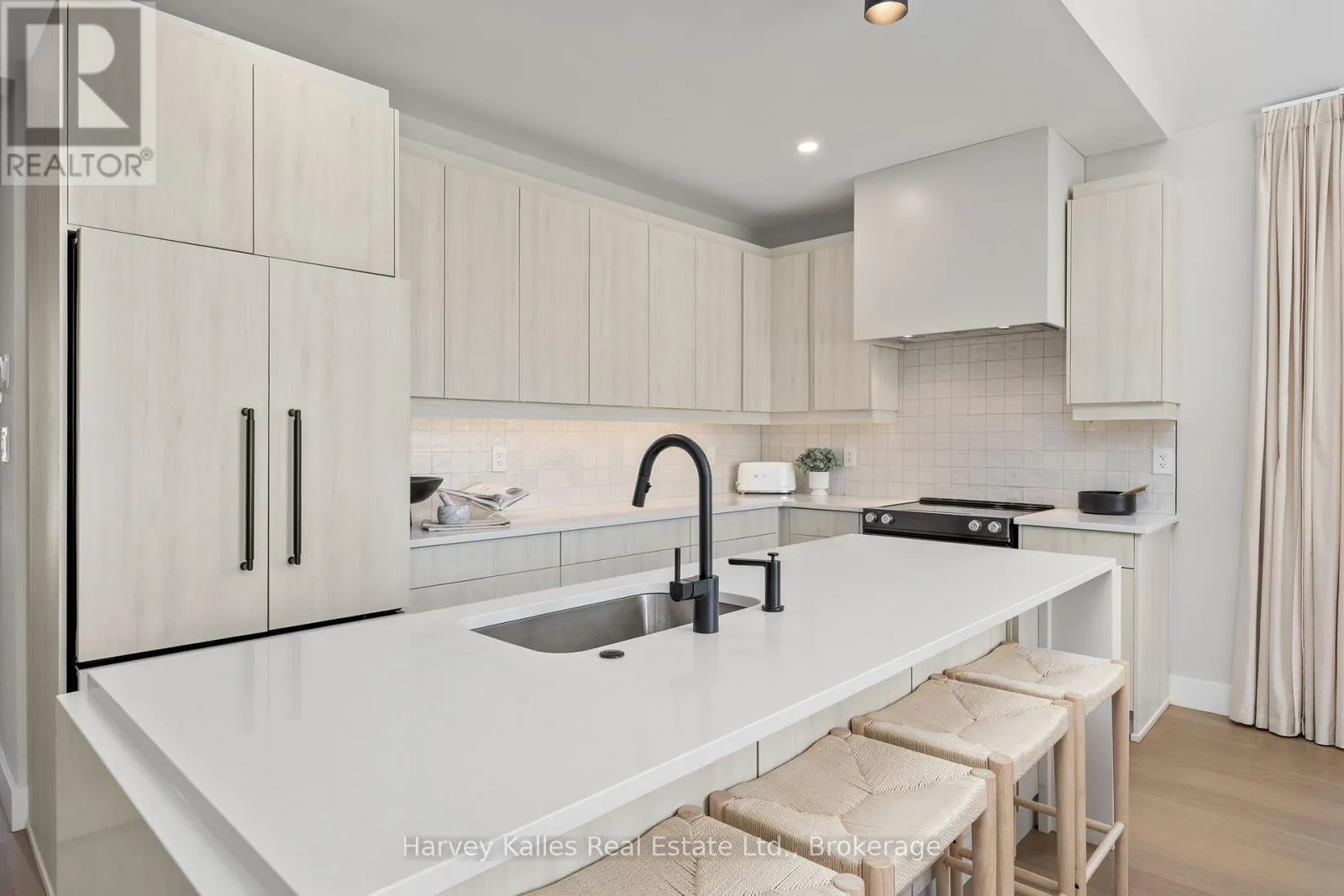 113 BLACK WILLOW CRESCENT