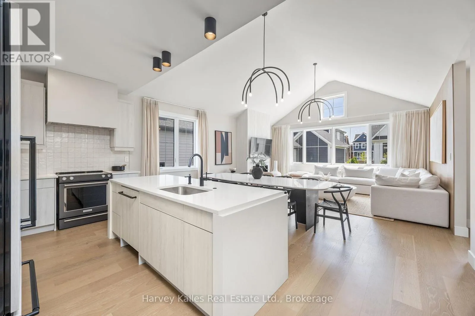 113 BLACK WILLOW CRESCENT