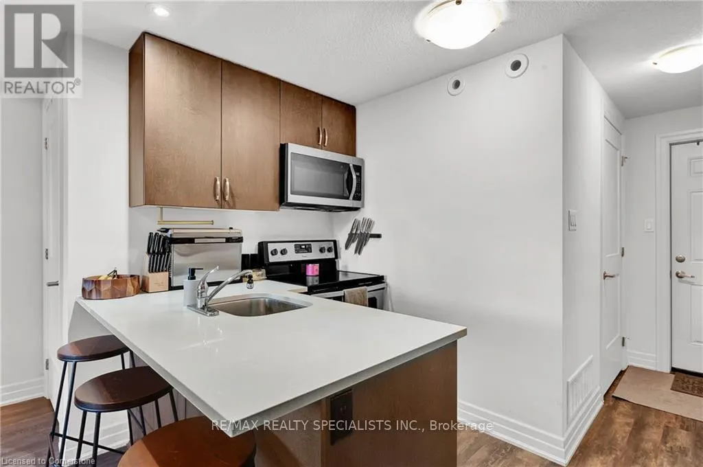 4 - 275 MAX BECKER DRIVE