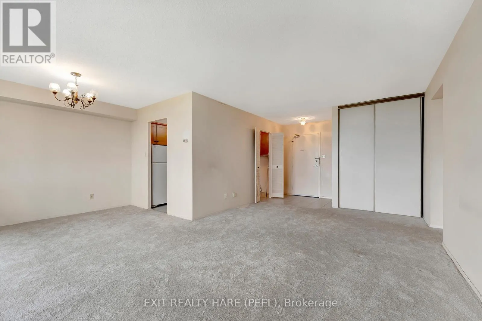 804 - 225 HARVARD PLACE