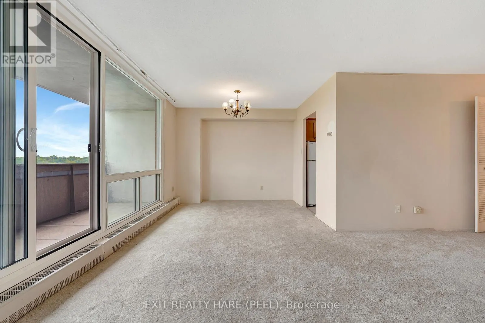 804 - 225 HARVARD PLACE