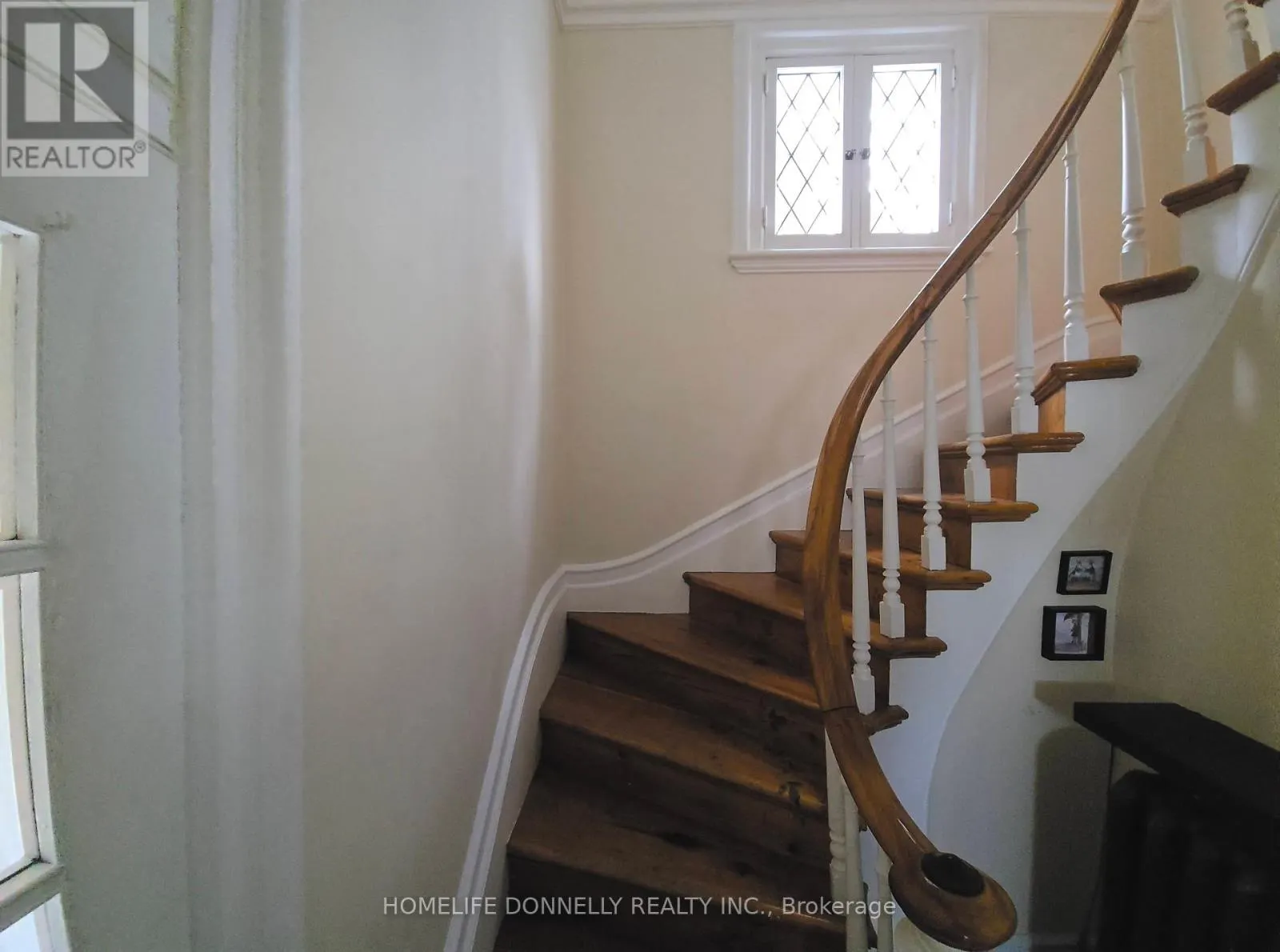 500 PEMBROKE STREET W