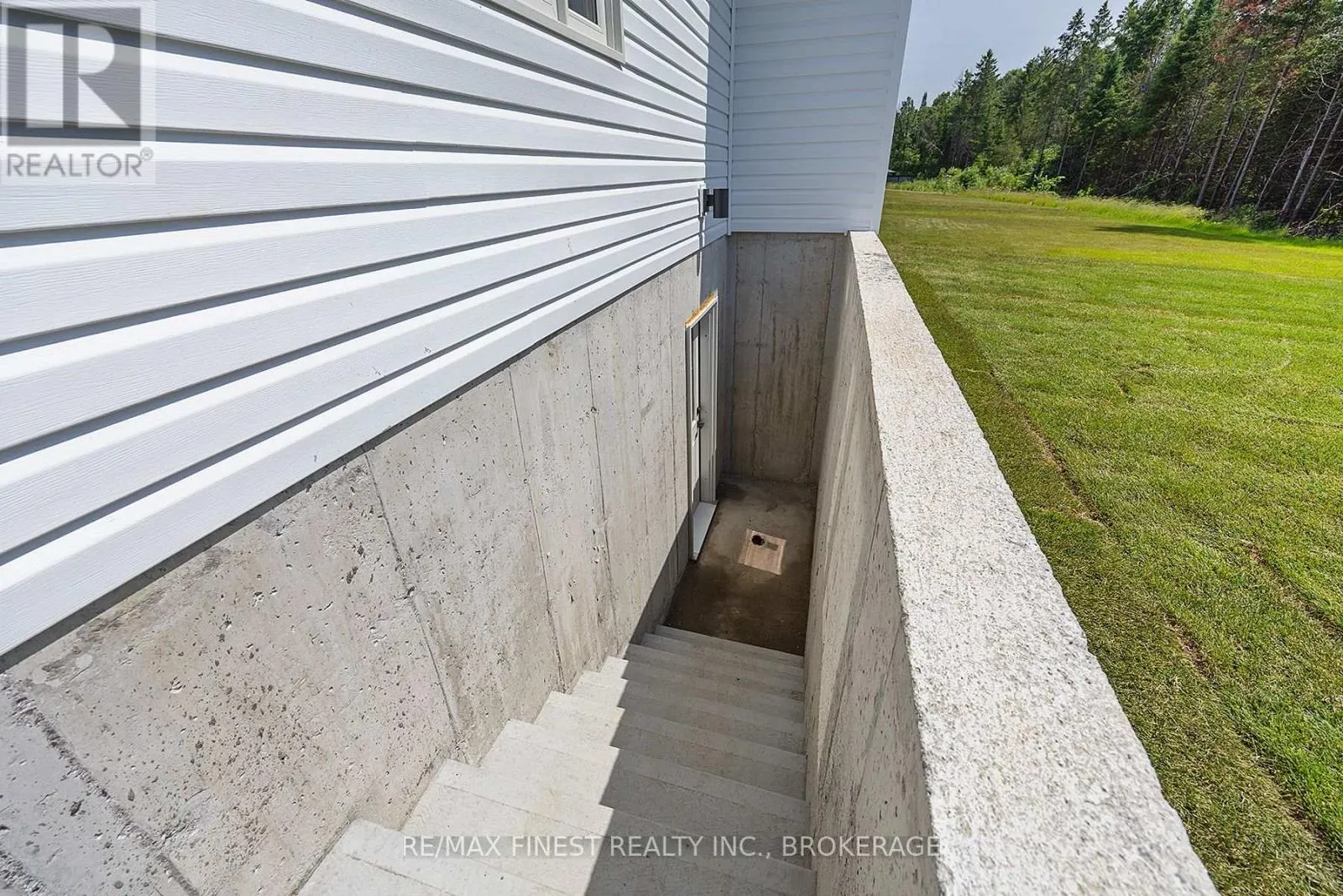 161 CREIGHTON DRIVE