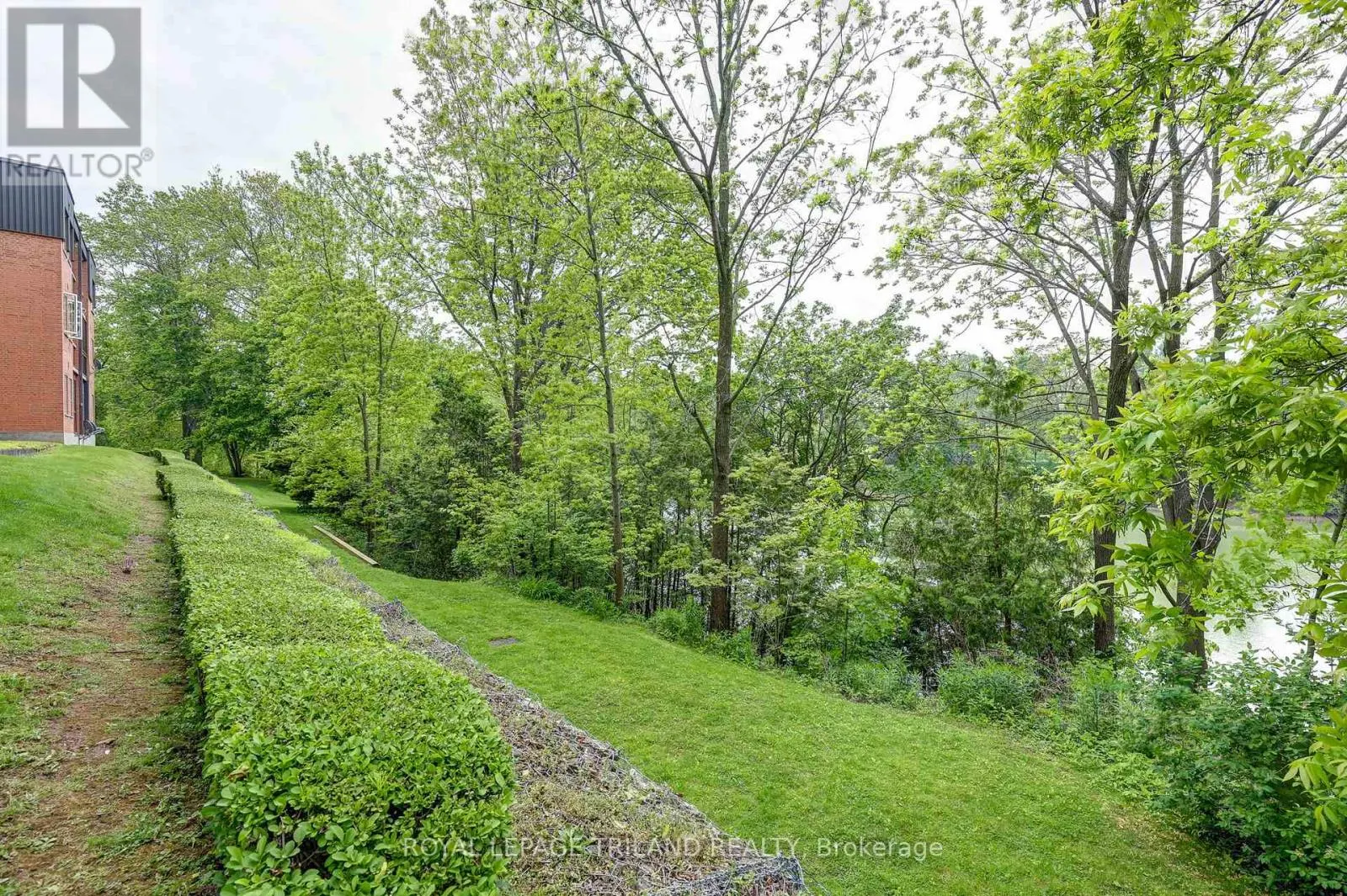 11 - 125 ELM STREET, #11