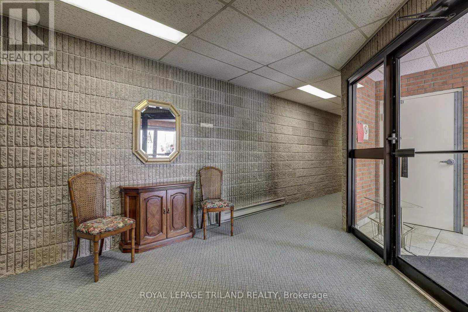 11 - 125 ELM STREET, #11