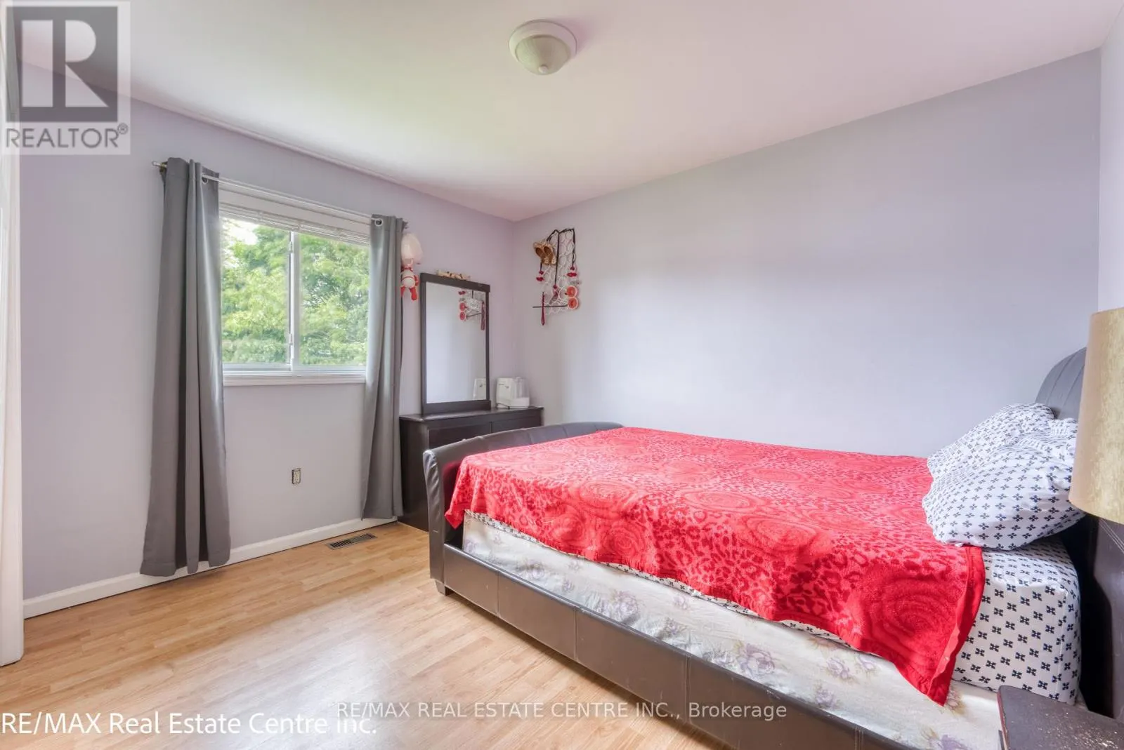 1616 BIRCHWOOD CRESCENT