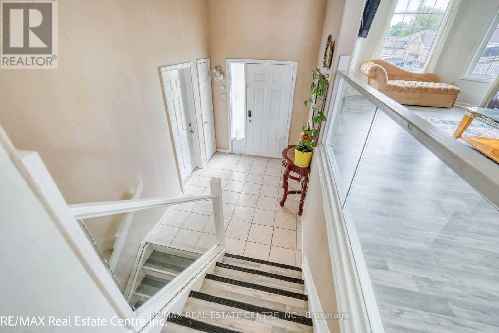1616 BIRCHWOOD CRESCENT