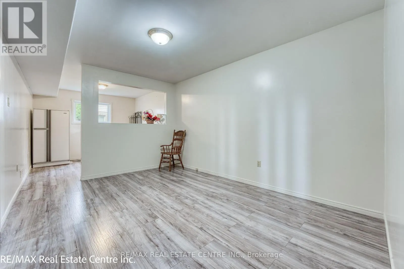 1616 BIRCHWOOD CRESCENT