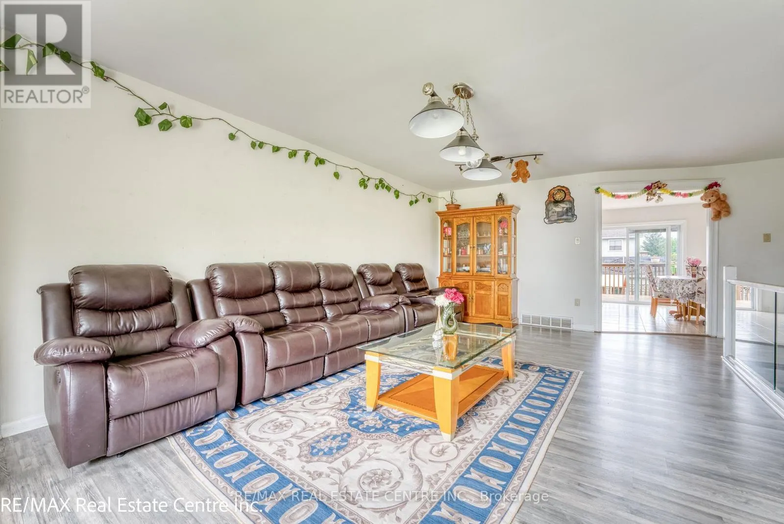 1616 BIRCHWOOD CRESCENT