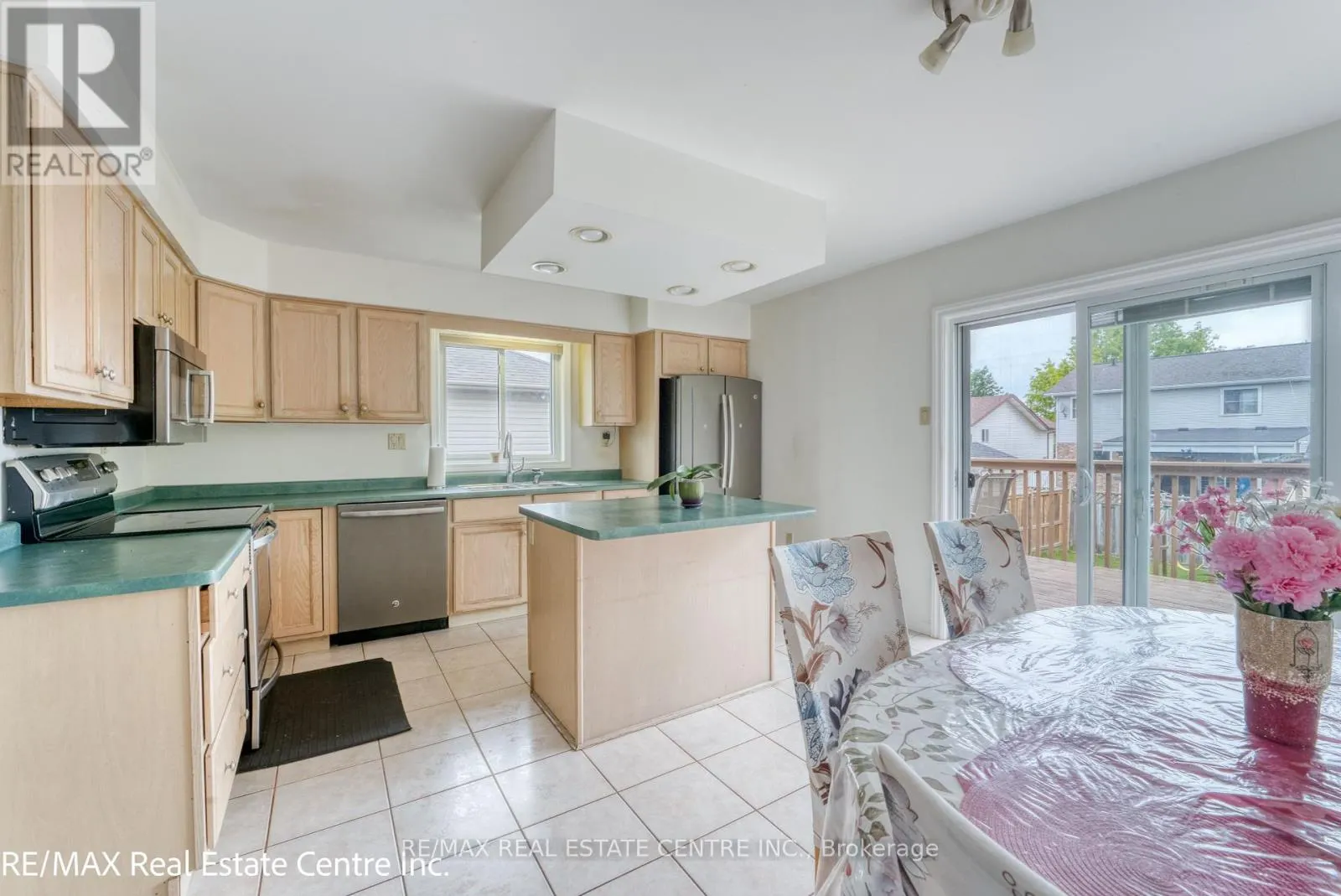 1616 BIRCHWOOD CRESCENT