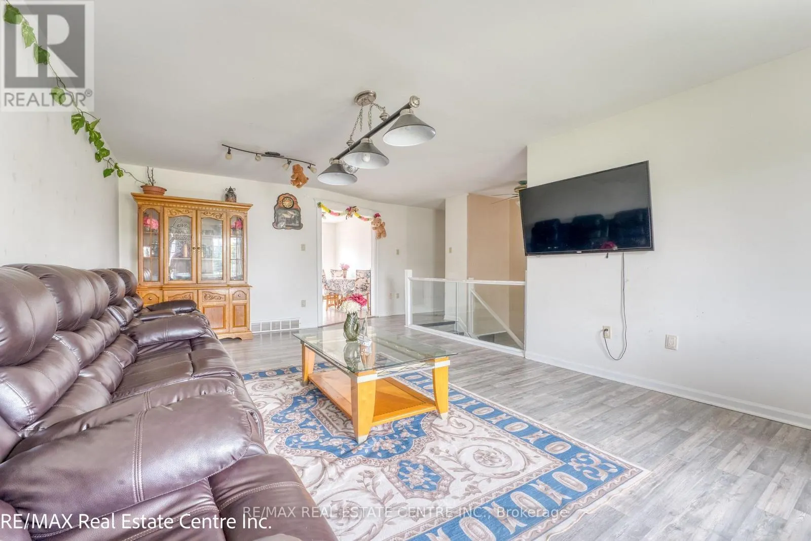 1616 BIRCHWOOD CRESCENT