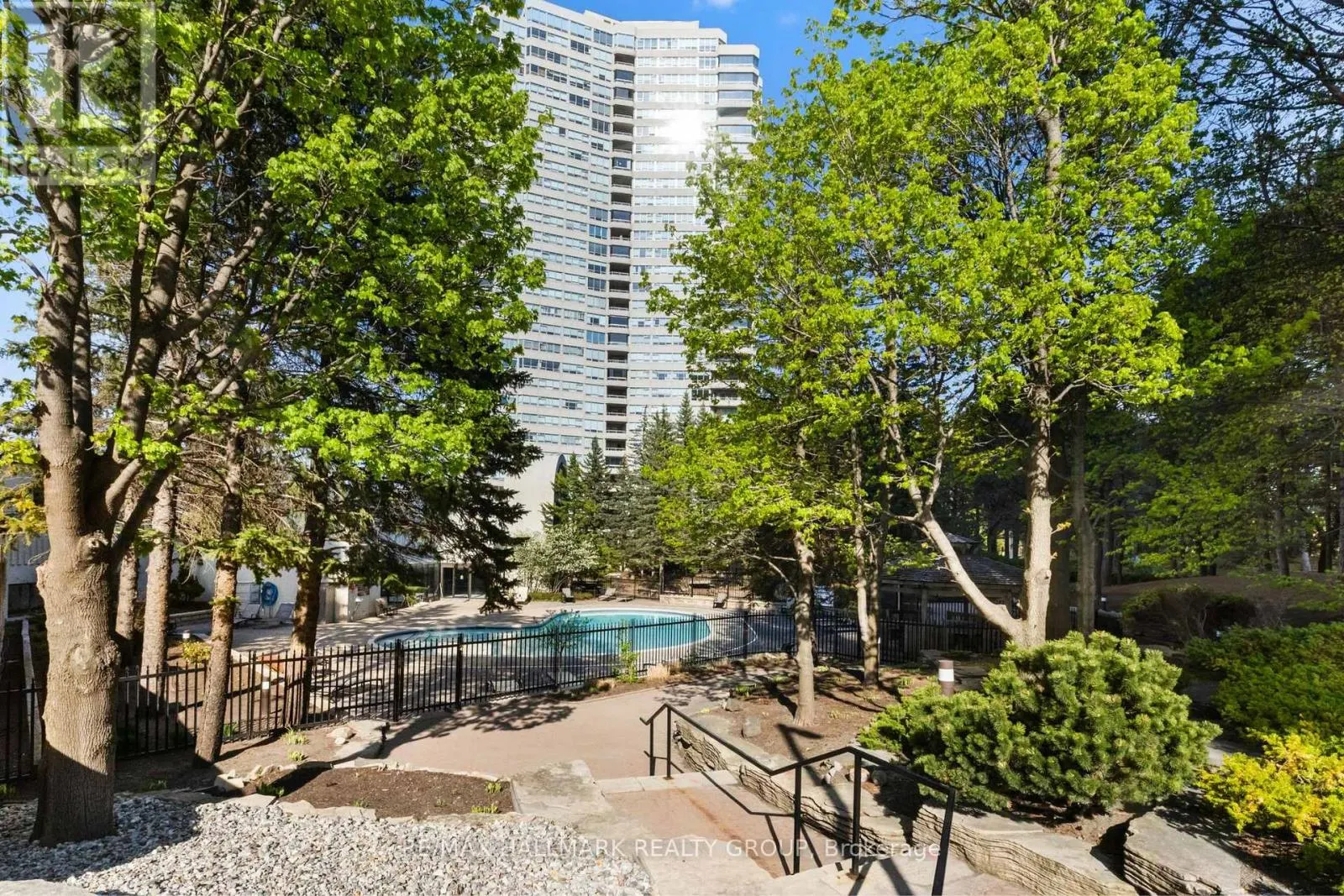 2403 - 1480 RIVERSIDE DRIVE