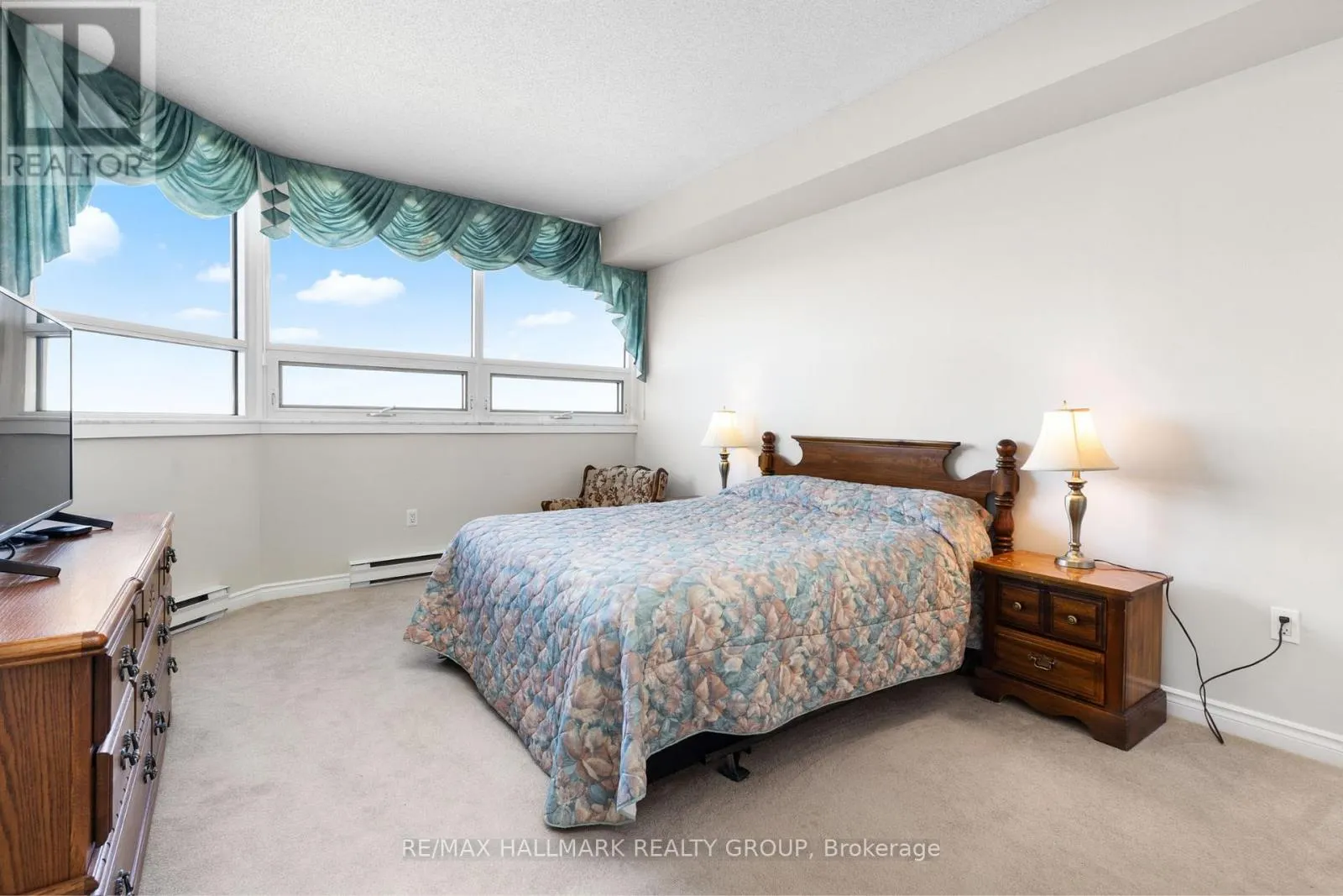 2403 - 1480 RIVERSIDE DRIVE