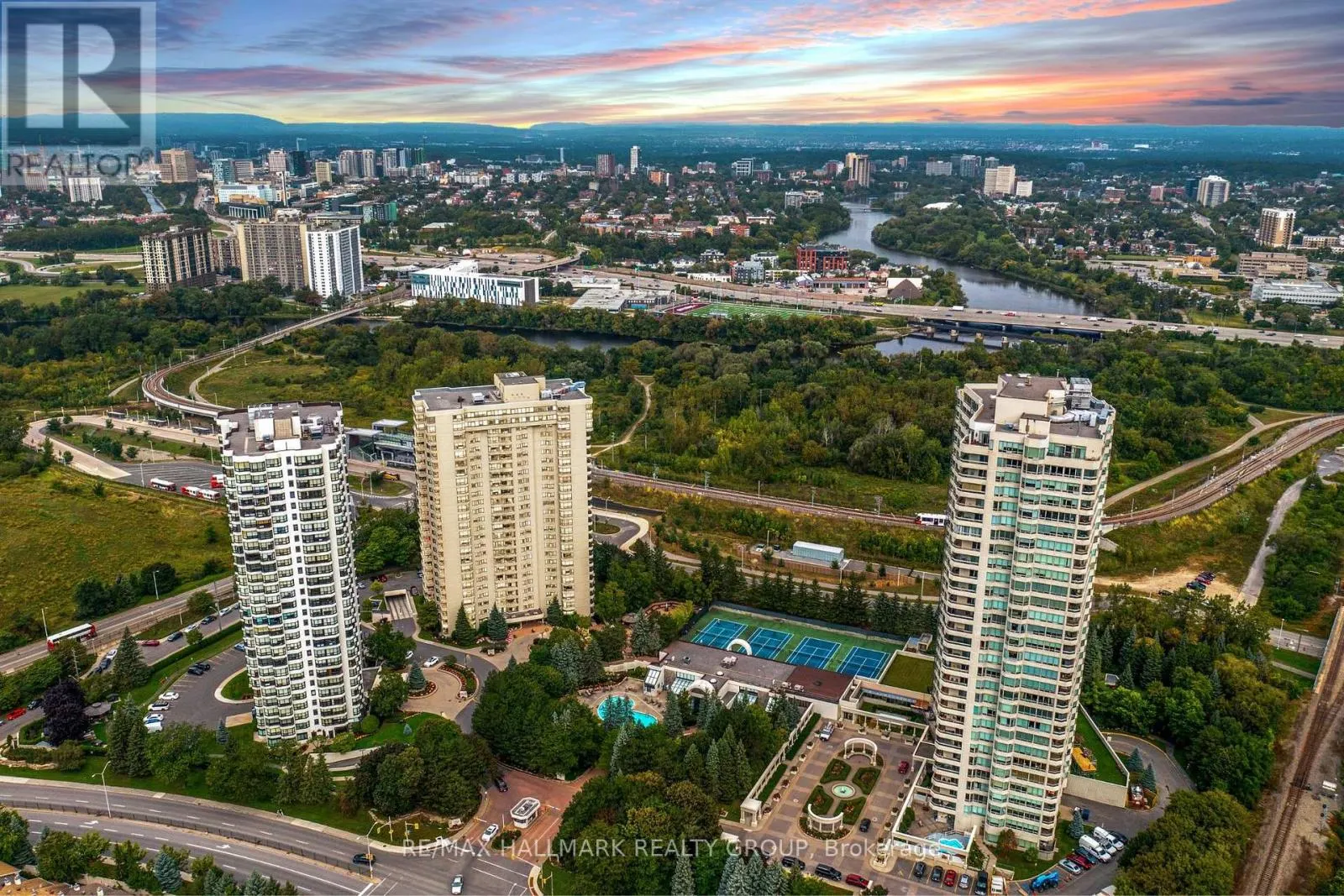 2403 - 1480 RIVERSIDE DRIVE