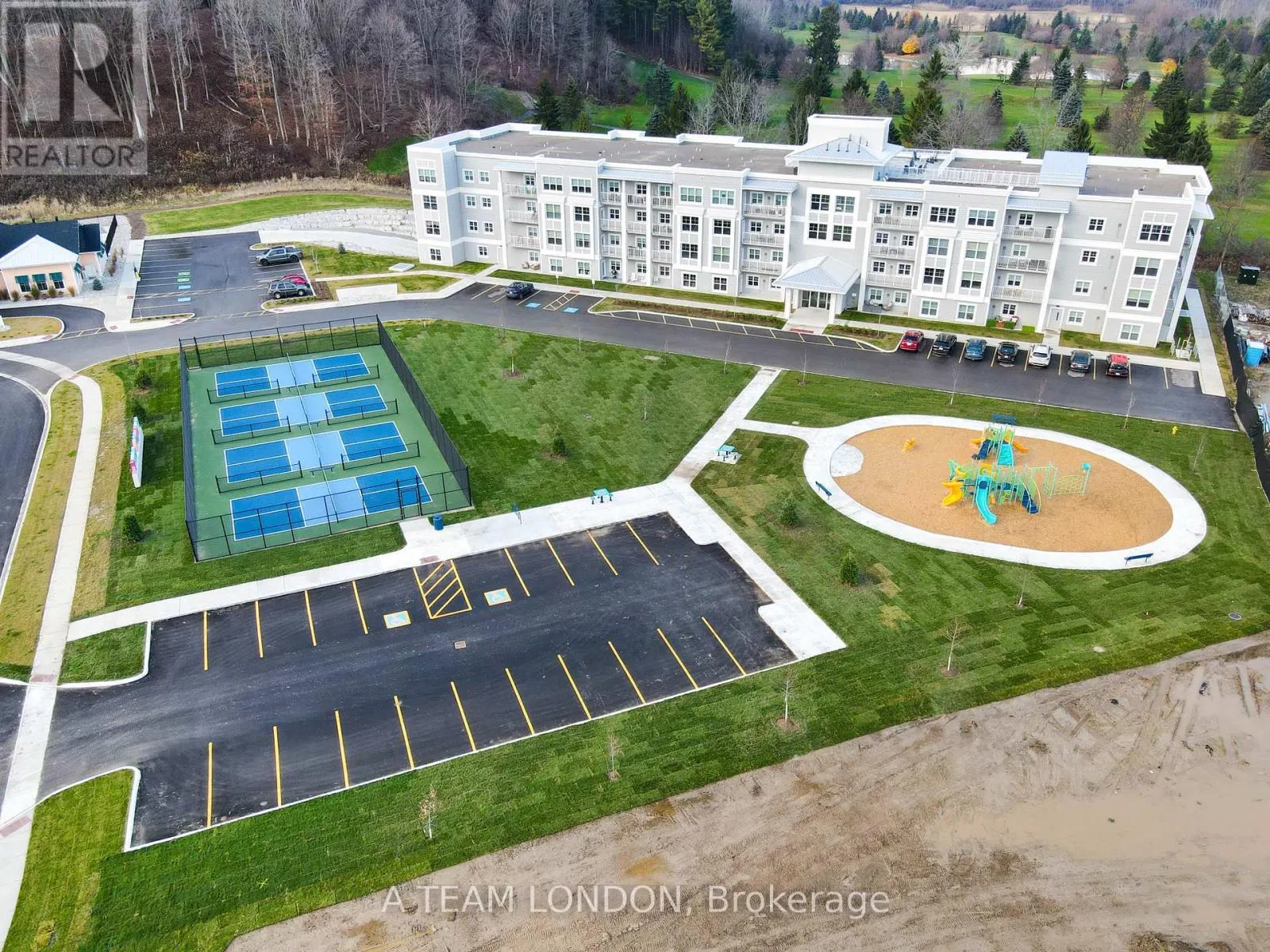 212 - 100 THE PROMENADE, #212
