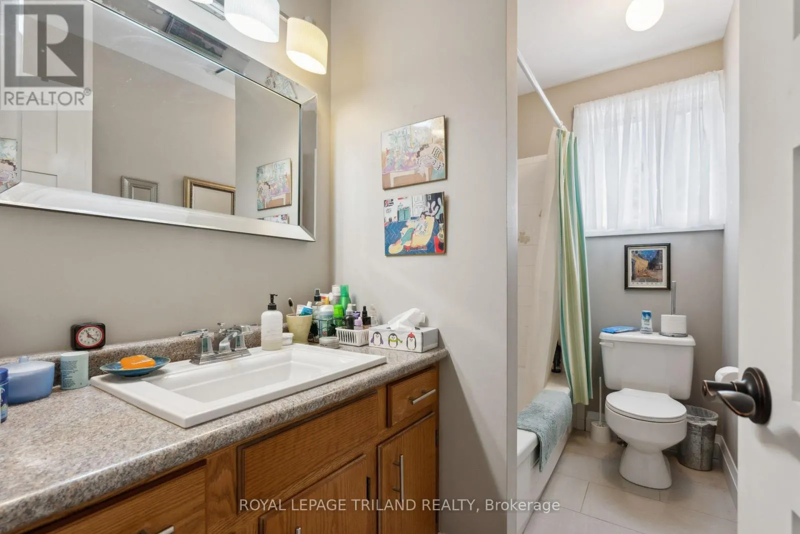 221 HIGHVIEW DRIVE