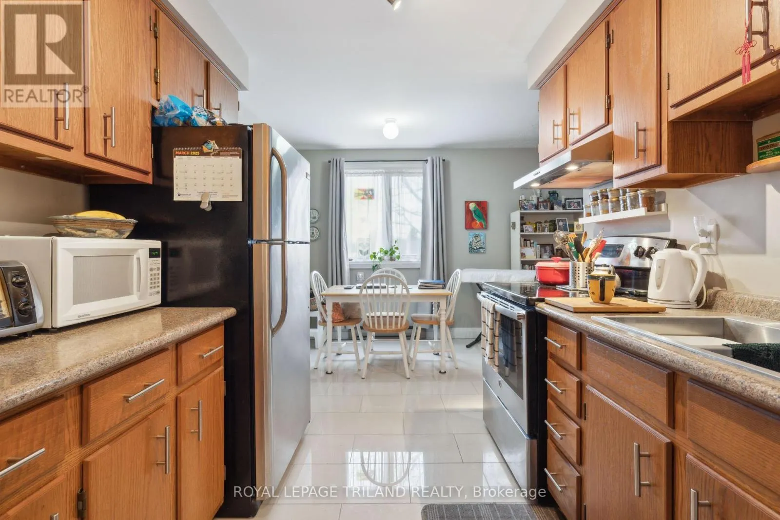 221 HIGHVIEW DRIVE