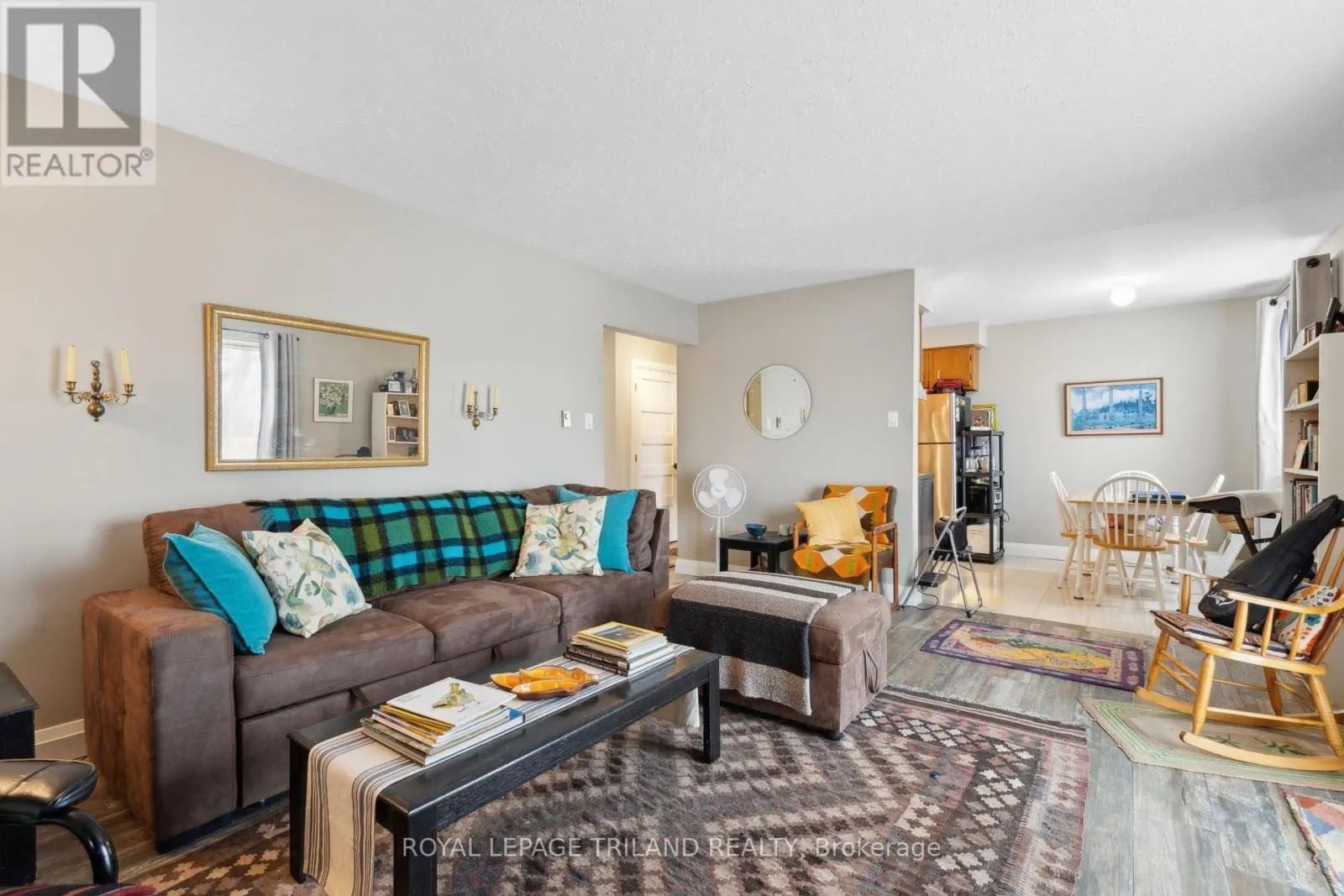221 HIGHVIEW DRIVE
