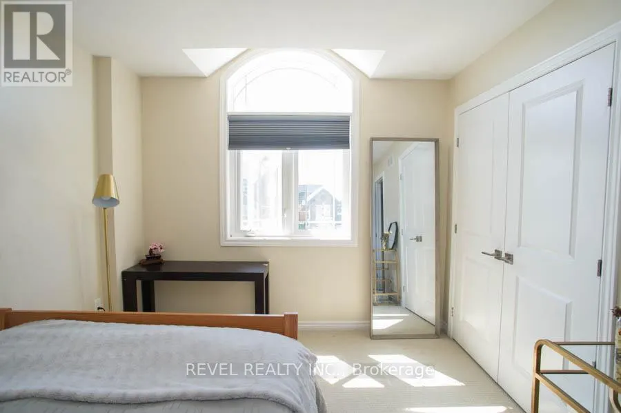 28 VIC CHAMBERS PLACE