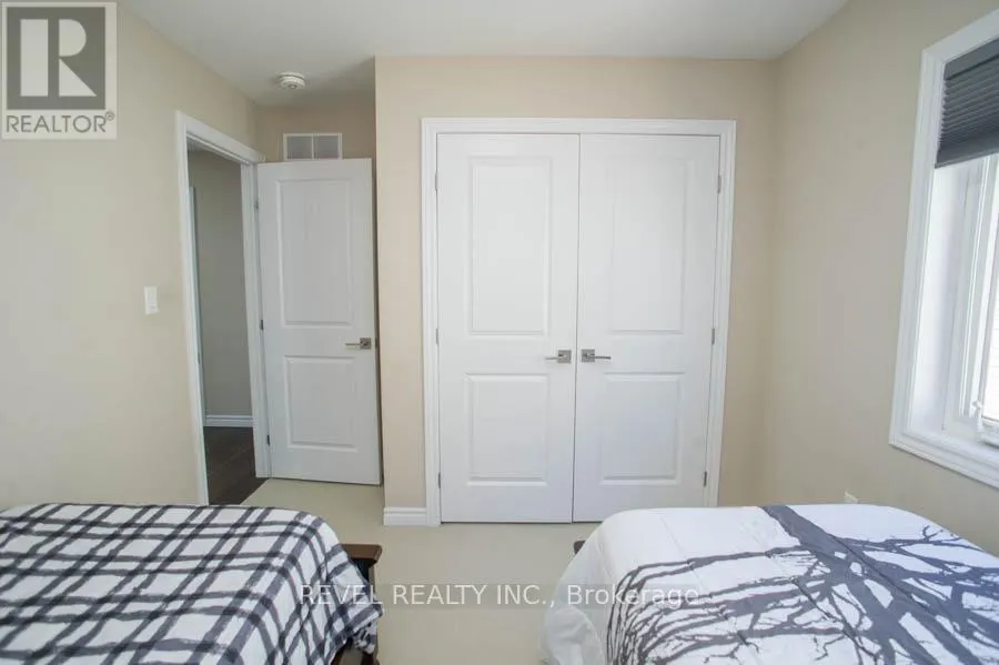 28 VIC CHAMBERS PLACE
