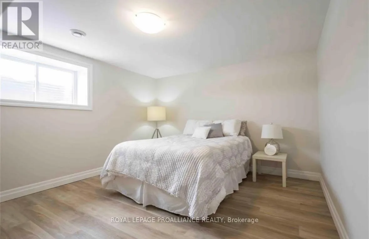 31 MACKENZIE JOHN CRESCENT