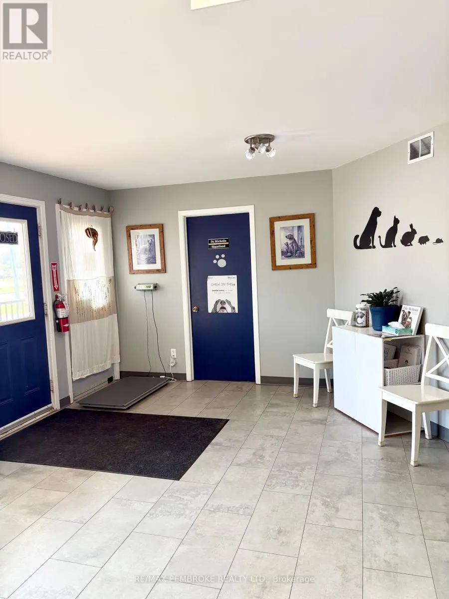 3261 PETAWAWA BLVD BOULEVARD