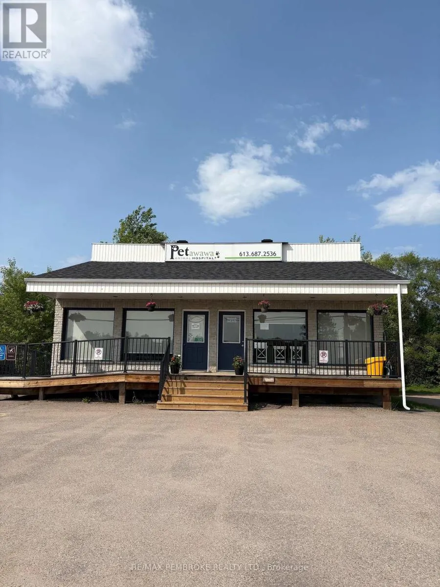 3261 PETAWAWA BLVD BOULEVARD
