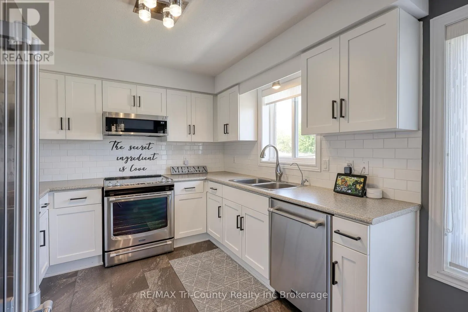 51 TRAILVIEW DRIVE