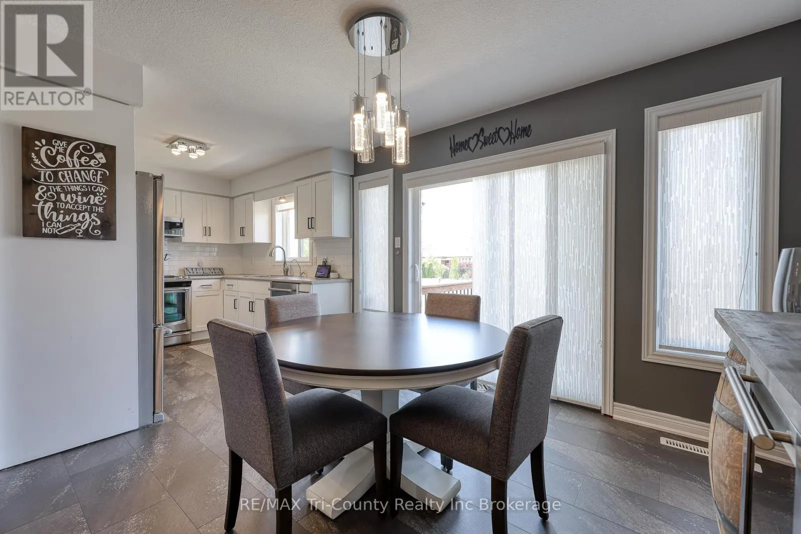 51 TRAILVIEW DRIVE