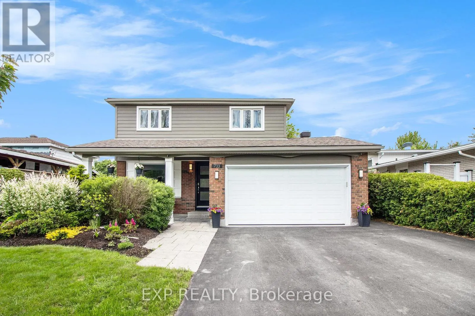 733 SOUTHMORE DRIVE W