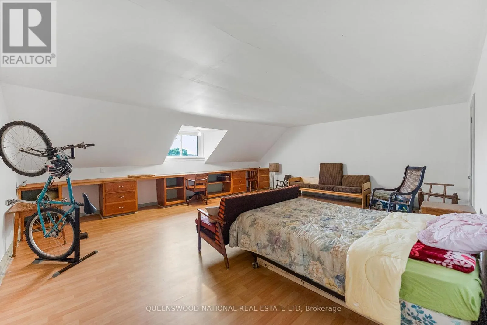 156 WELLINGTON STREET NW
