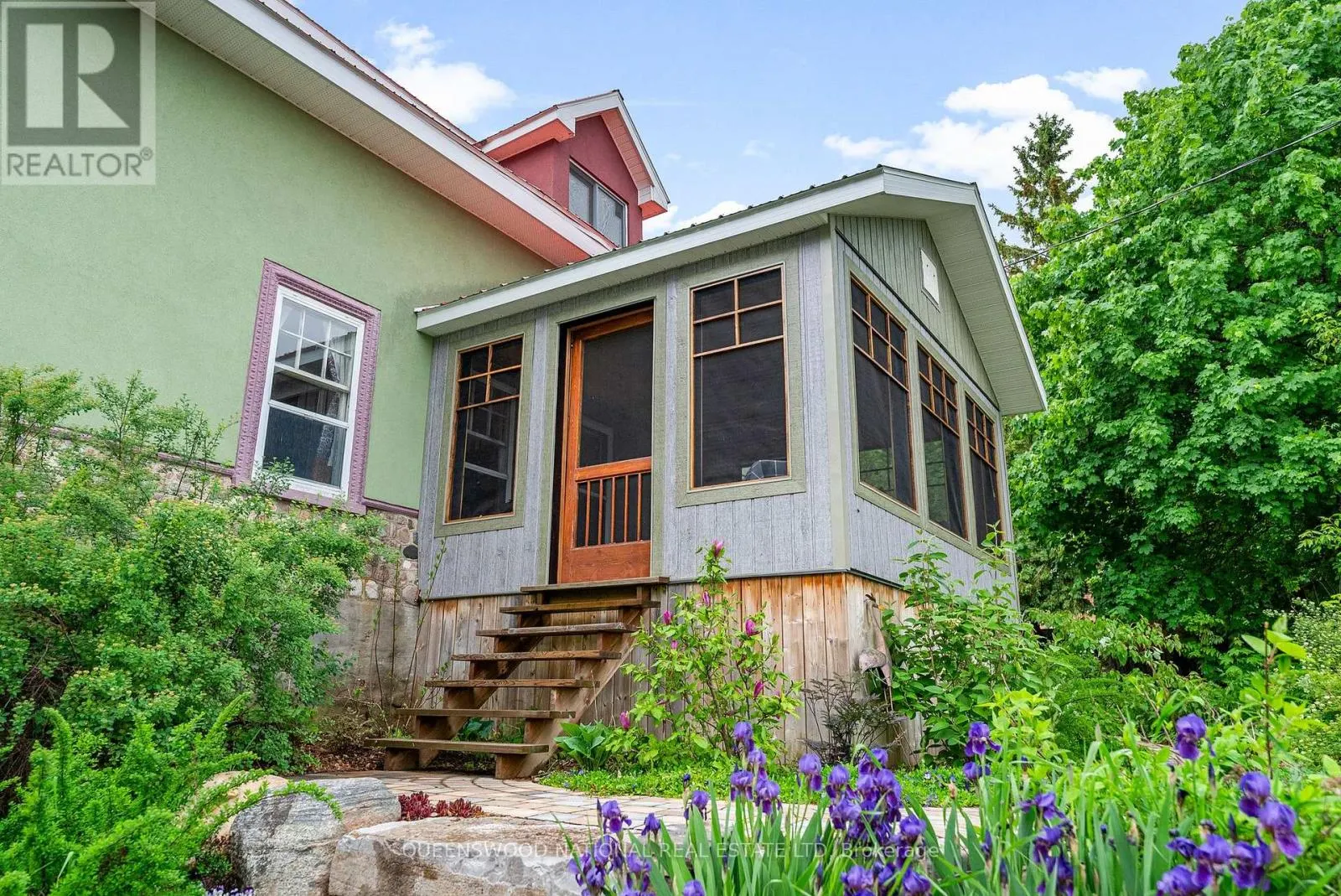 156 WELLINGTON STREET NW