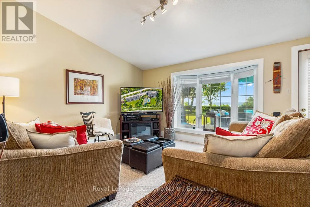 7 - 139 LAKESHORE ROAD E, #7