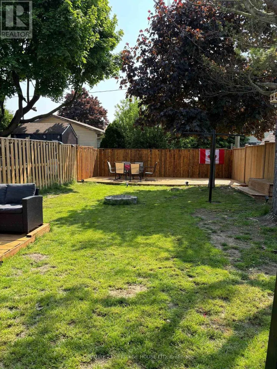 MAIN AND UPPER FLOOR - 29 MCCULLY DRIVE S