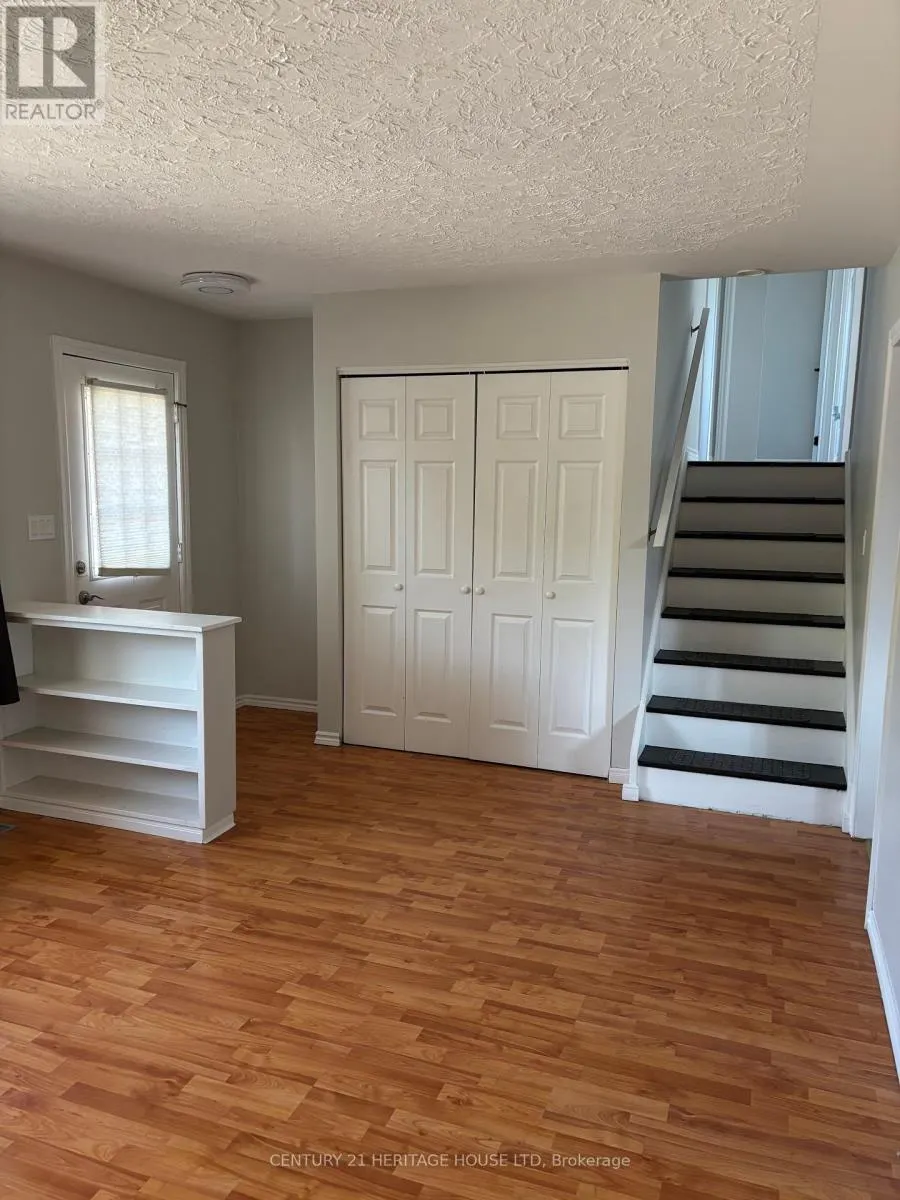 MAIN AND UPPER FLOOR - 29 MCCULLY DRIVE S