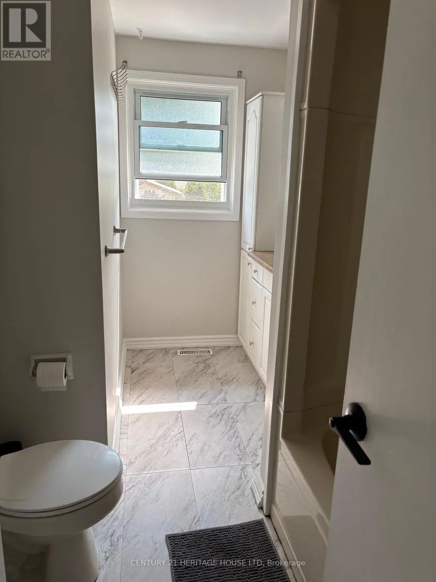 MAIN AND UPPER FLOOR - 29 MCCULLY DRIVE S