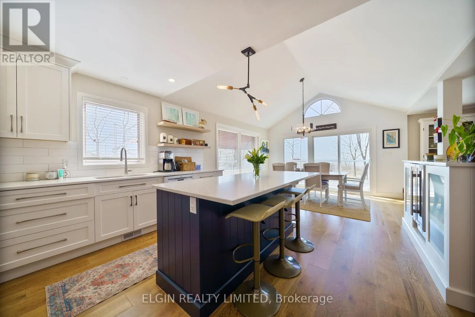 547 WEST EDITH CAVELL BOULEVARD