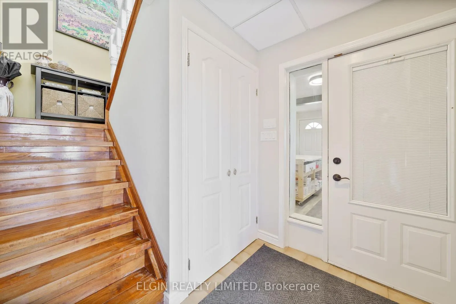 547 WEST EDITH CAVELL BOULEVARD