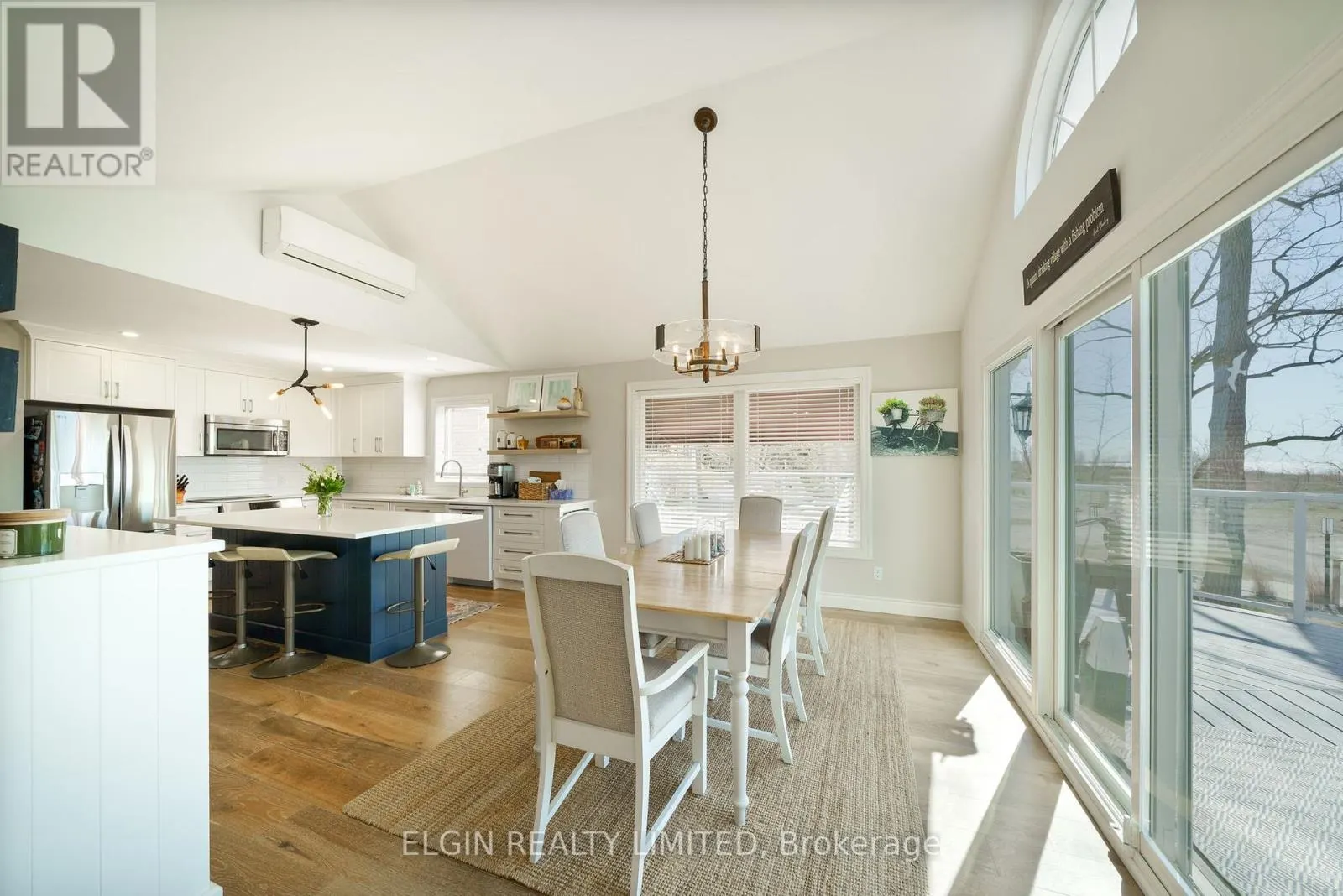 547 WEST EDITH CAVELL BOULEVARD