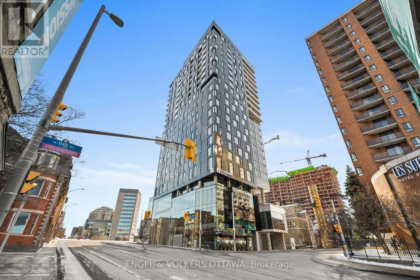 1606 - 20 DALY AVENUE