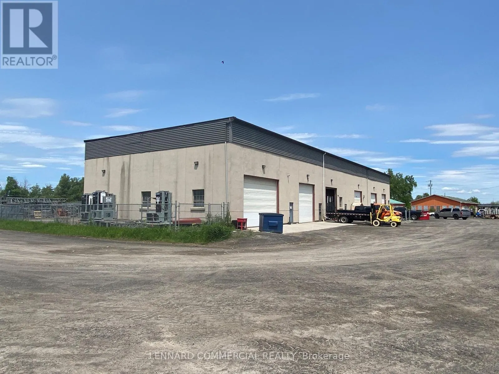 3300 RIDEAU ROAD