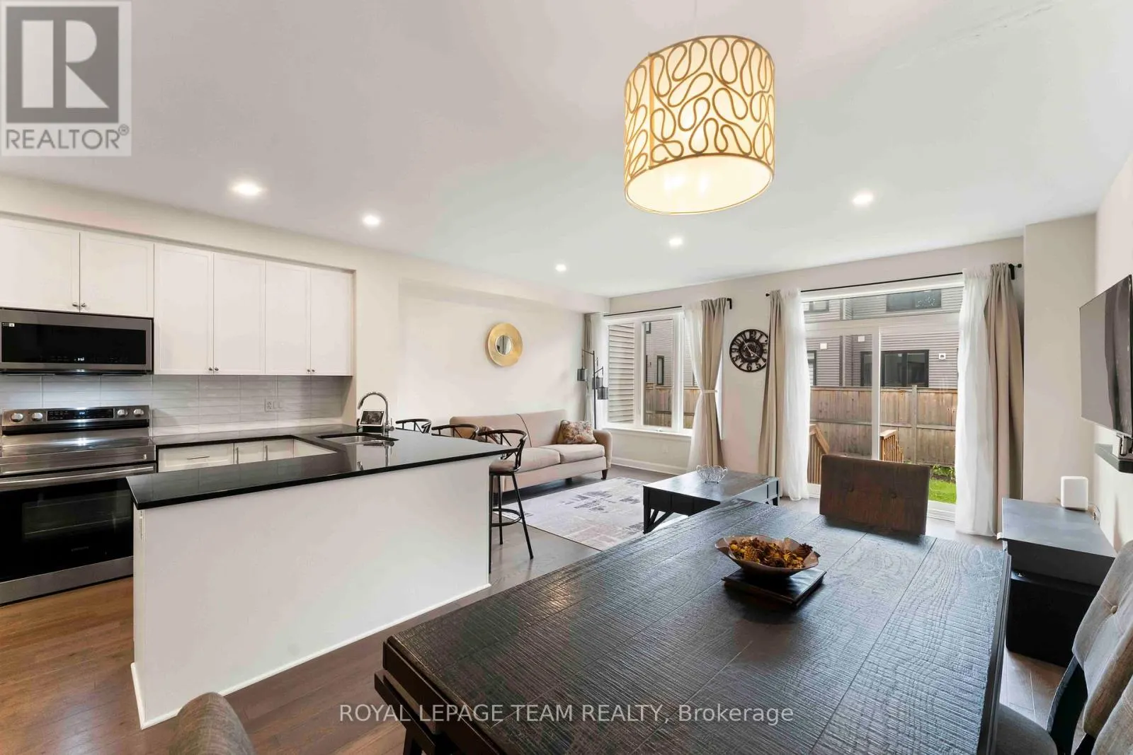 325 COSANTI DRIVE