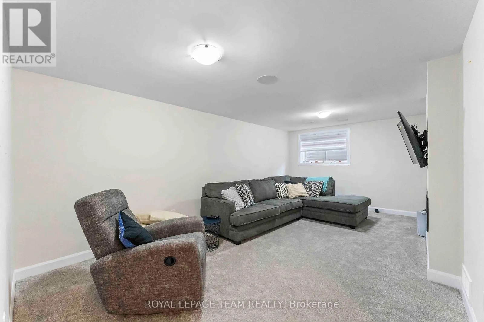 325 COSANTI DRIVE