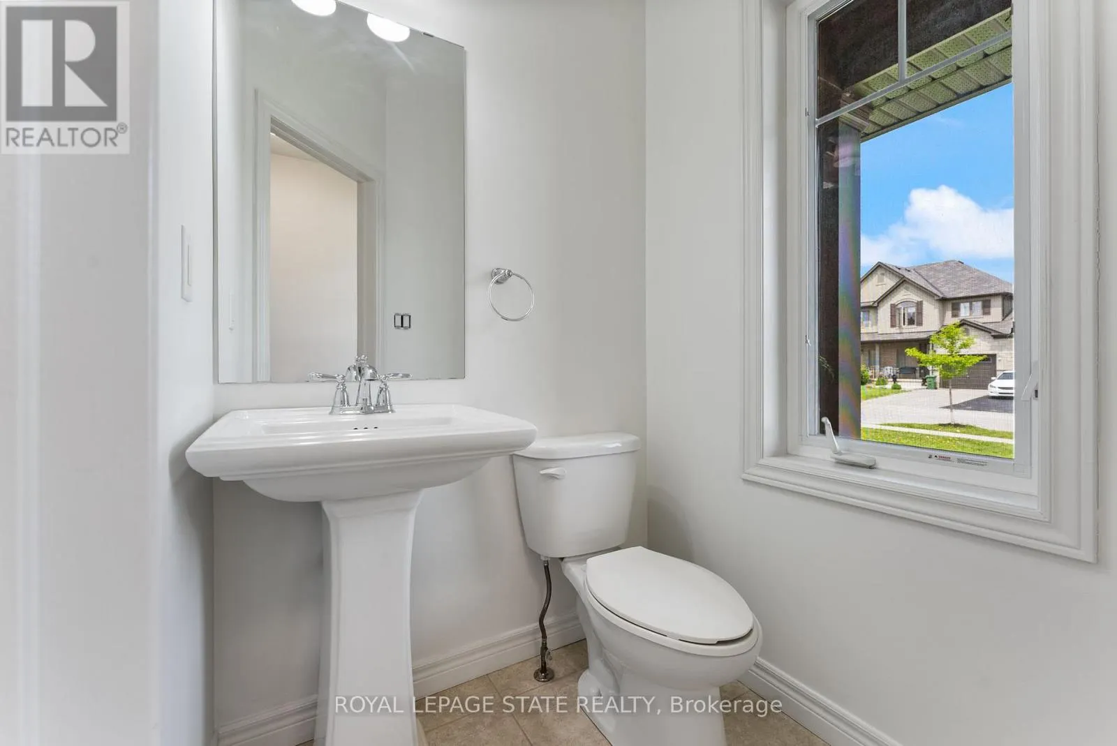 68 DODMAN CRESCENT
